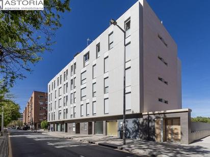 Exterior view of Flat for sale in  Granada Capital