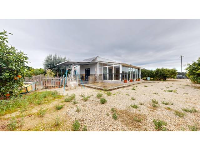 Casa-chalet en Venta en Corbera