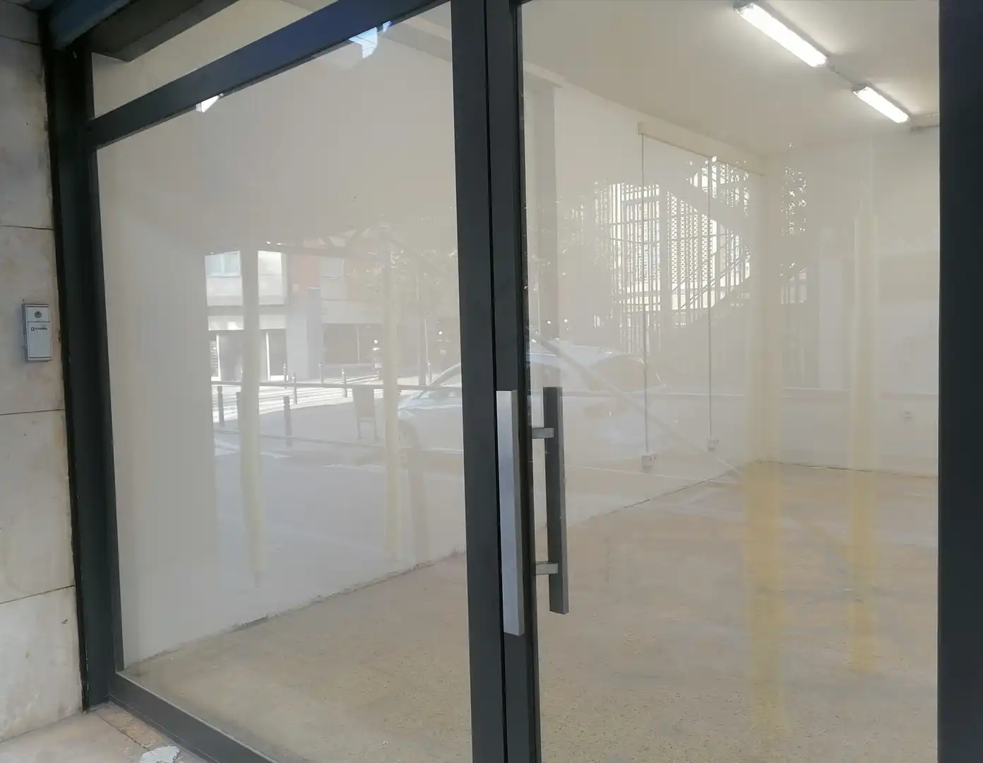 Local de alquiler en Cornellà de Llobregat con Aire acondicionado