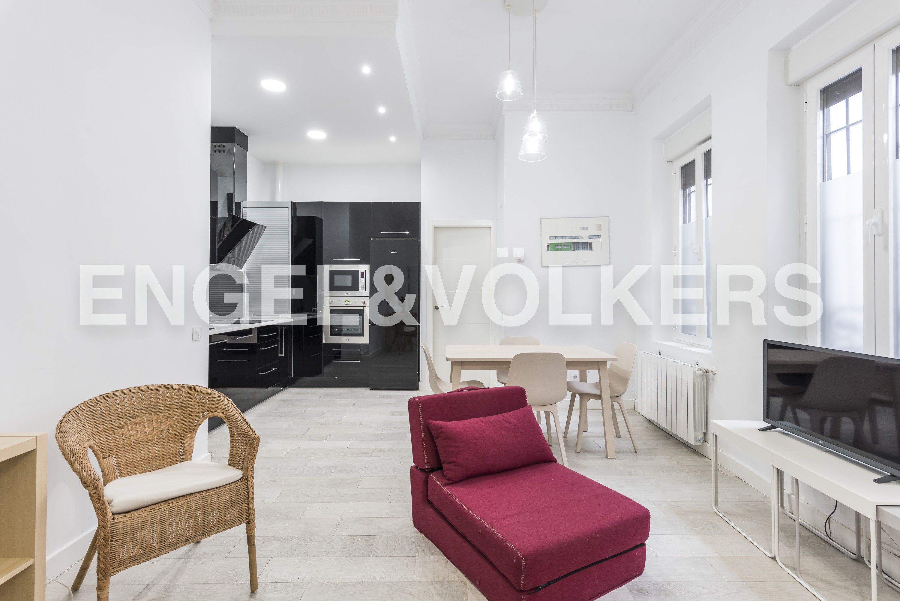 Exterior view of Apartment for sale in  Madrid Capital  with Air Conditioner and Heating