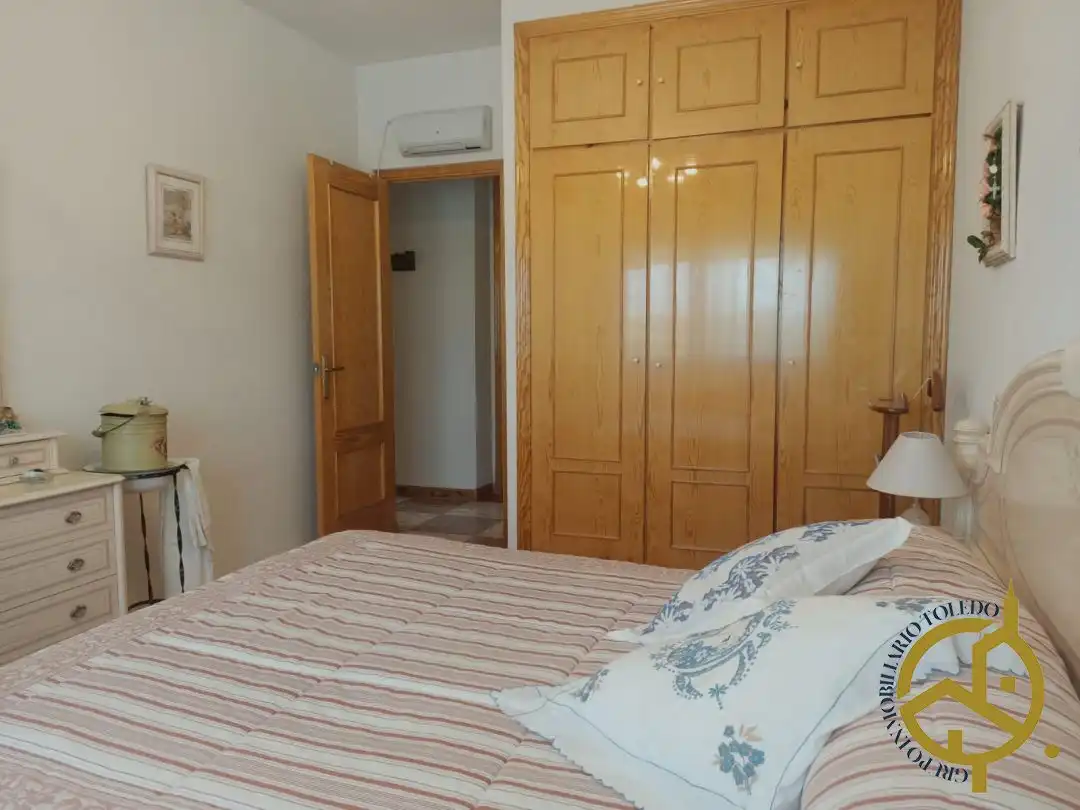 Dormitori de Casa o xalet en venda en El Viso de San Juan amb Aire condicionat, Calefacció i Jardí privat