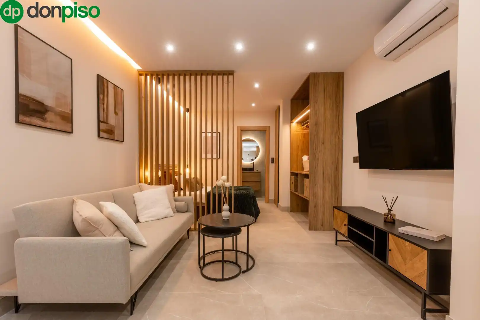 Living room of Study for sale in Granada  with Air Conditioner, Heating and Furnished