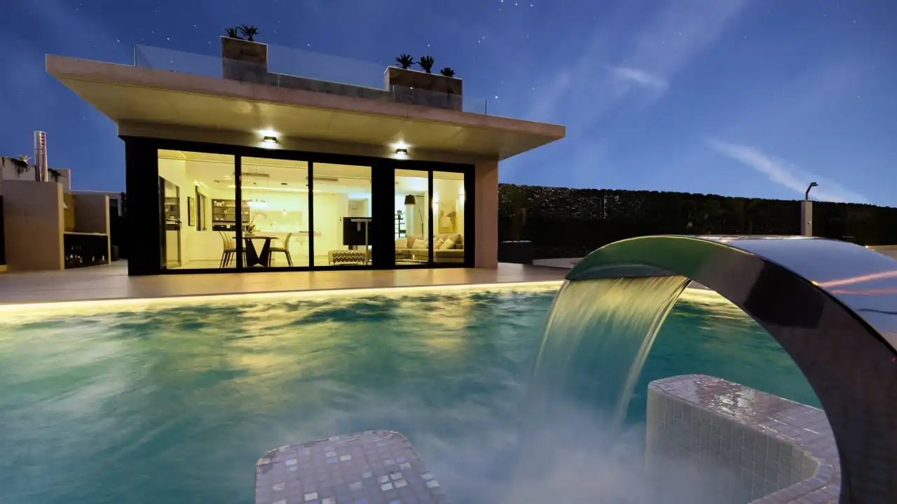 House with pool for sale in Orihuela Costa