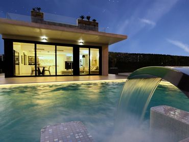 Casa con piscina en venta en Orihuela Costa