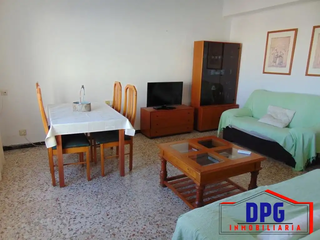 Sala d'estar de Casa o xalet en venda en Garrucha amb Moblat