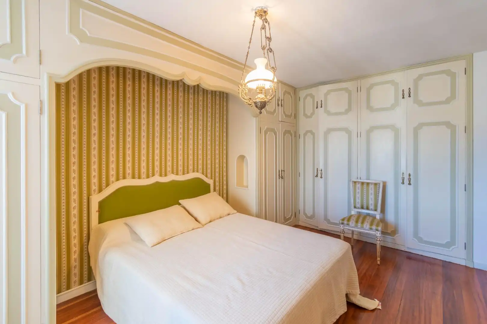 Bedroom of Flat for sale in 2º Ensanche