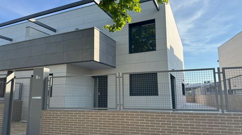 Foto 2 de Casa adosada en venta en Calle Cabo Estaca de Bares, 9, El Olivar de Mirabal, Boadilla del Monte