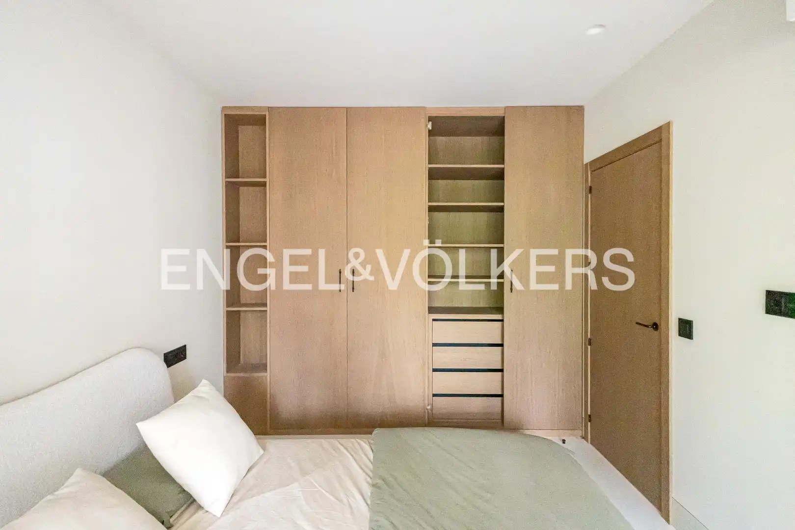 Habitación de Piso en venta en Madrid con Aire acondicionado, Calefacción y Terraza