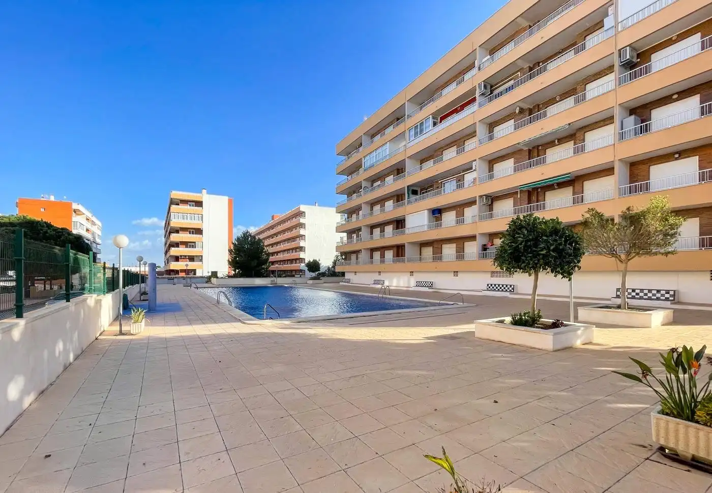 Piscina de Piso en venta en Torrevieja con Terraza, Piscina y Piscina comunitaria