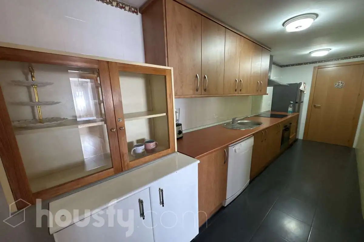 Cocina de Piso de alquiler en Valdemoro con Parquet y Amueblado