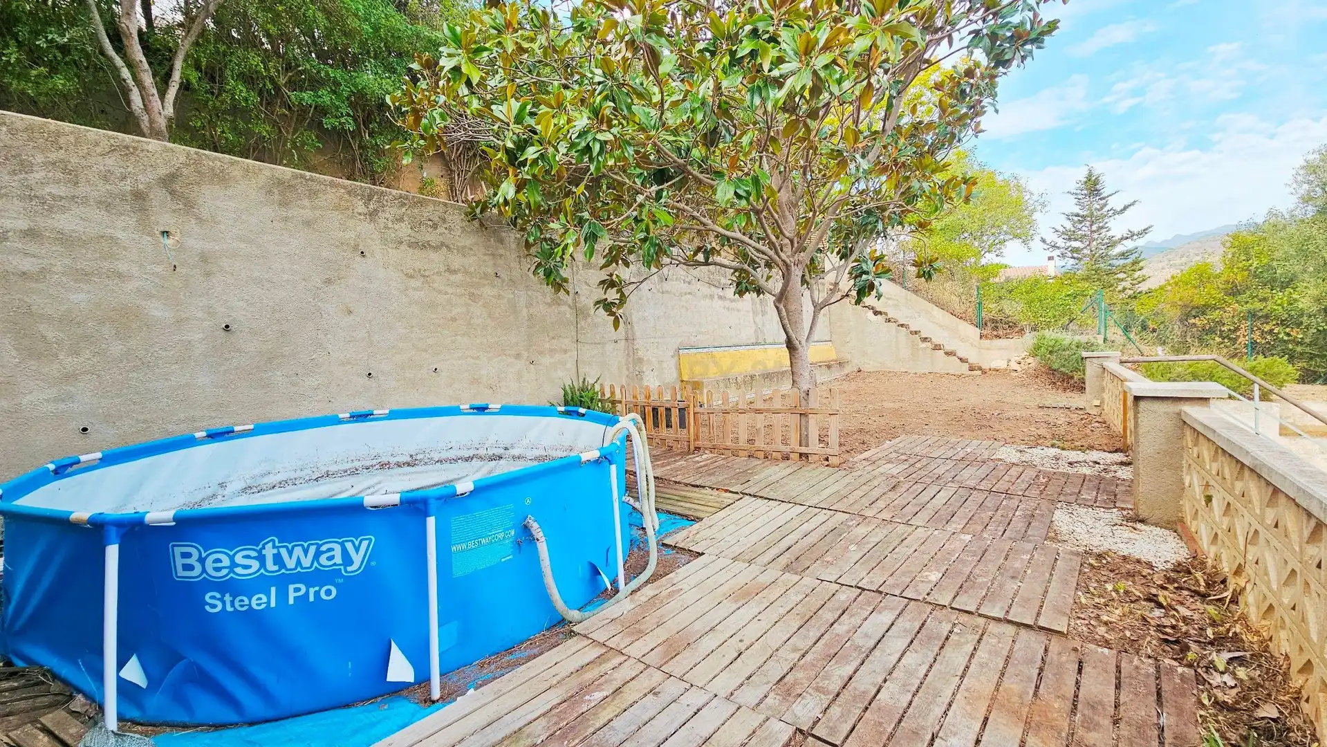 Swimming pool of Apartments for sale in Colera  with Oven and Washing machine