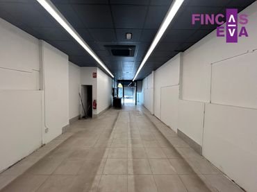 Local commercial à louer à Gavà - AV GENERALITAT