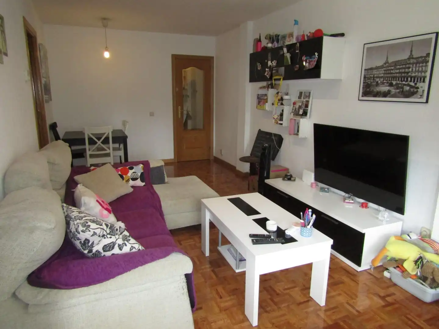 Living room of Flat for sale in Torrejón de Ardoz  with Air Conditioner, Heating and Parquet flooring