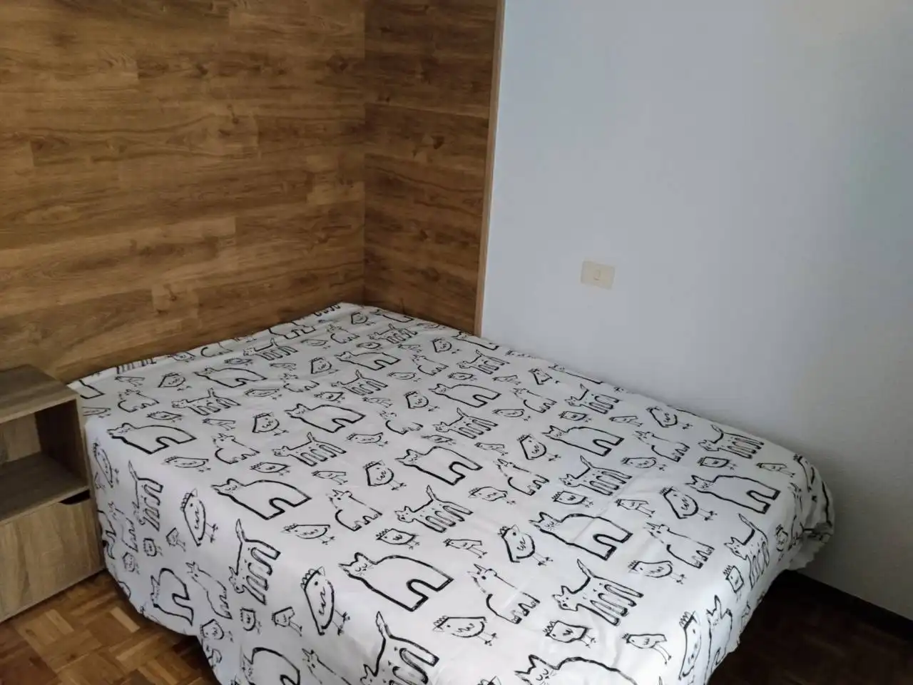 Schlafzimmer von Wohnungen zur Miete in Burgos mit Heizung, Parkett und Terrasse