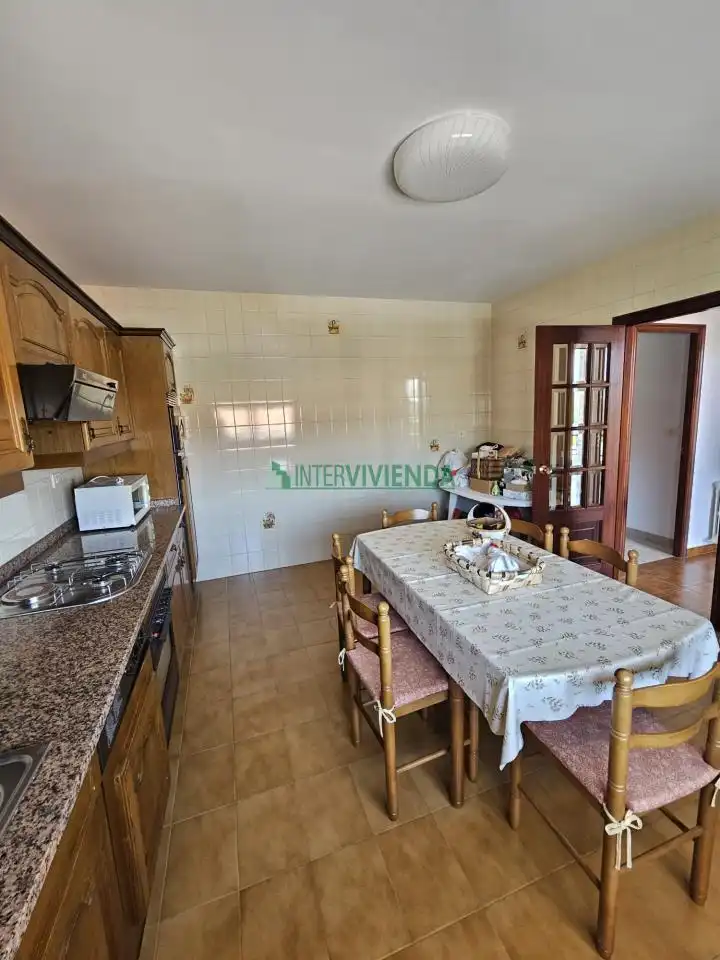 Cocina de Casa o chalet en venta en Covelo con Calefacción, Jardín privado y Terraza