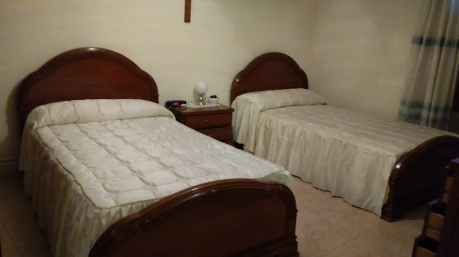 Dormitori de Casa adosada en venda en El Redal amb Calefacció i Jardí privat