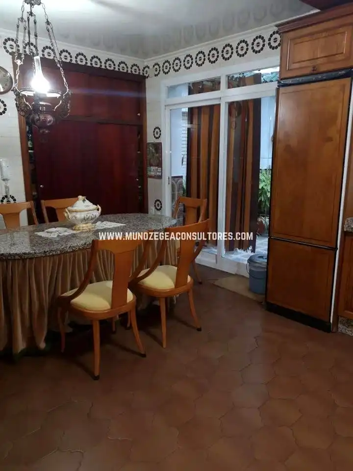 Comedor de Piso en venta en Lucena con Trastero y Amueblado