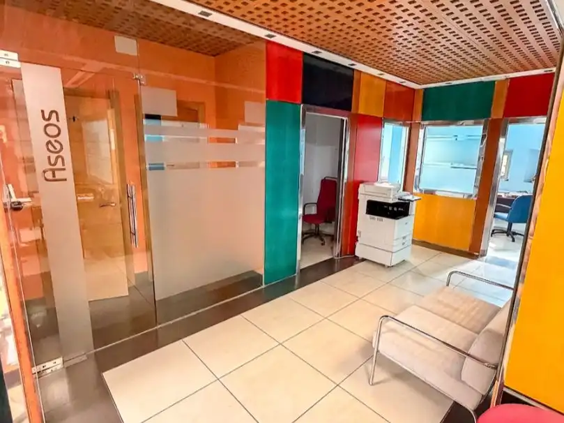 Oficina de alquiler en Centro