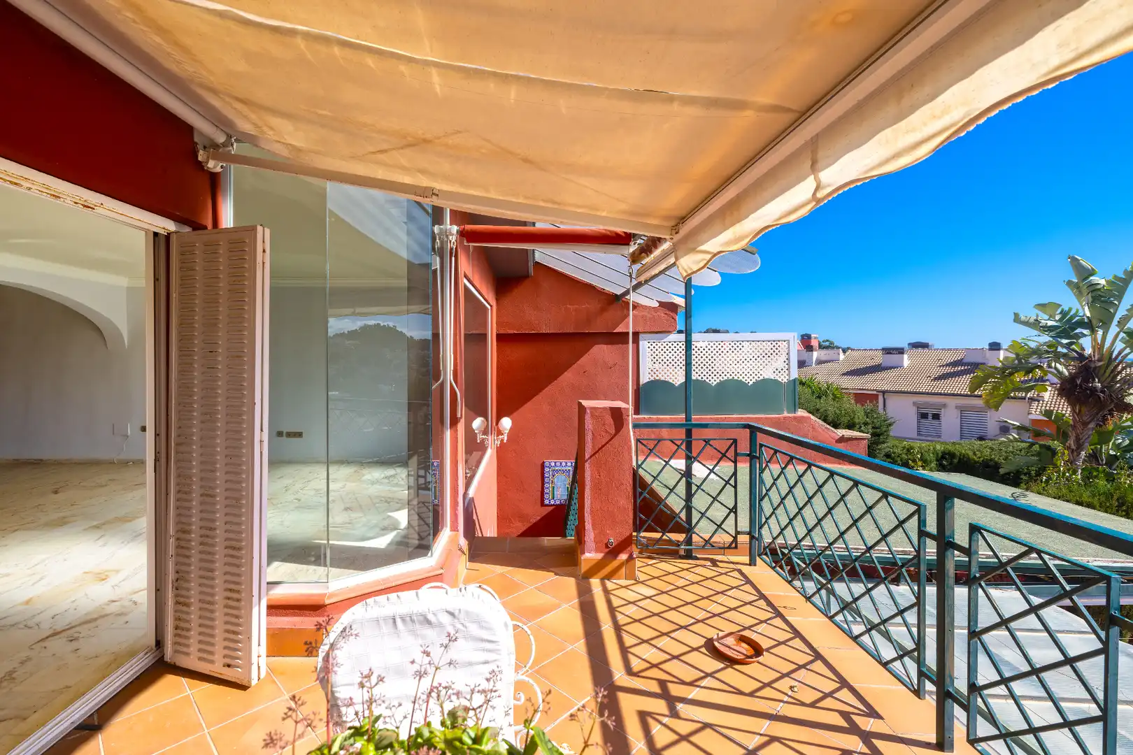 Terrassa de Casa adosada en venda en Málaga amb Aire condicionat, Calefacció i Jardí privat