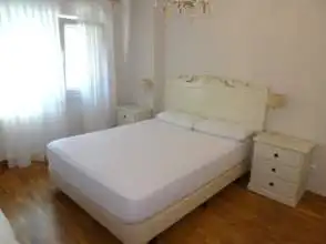 Bedroom of Flat for rent in Gijón   with Heating, Parquet flooring and Furnished