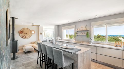 Foto 5 de Dúplex en venda a Costabella, Marbella