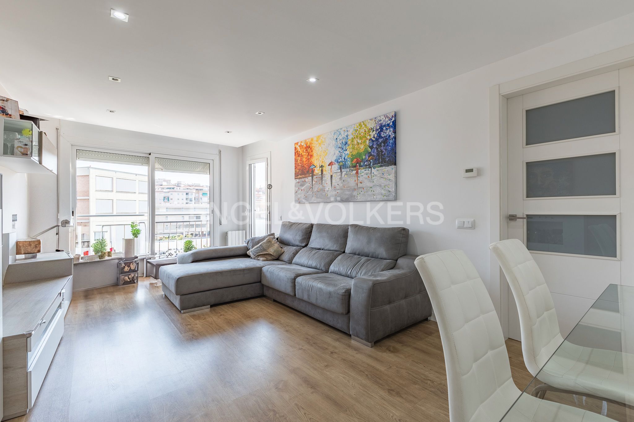 Vista exterior de Apartamento en venta en Sant Feliu de Llobregat con Aire acondicionado, Calefacción y Parquet