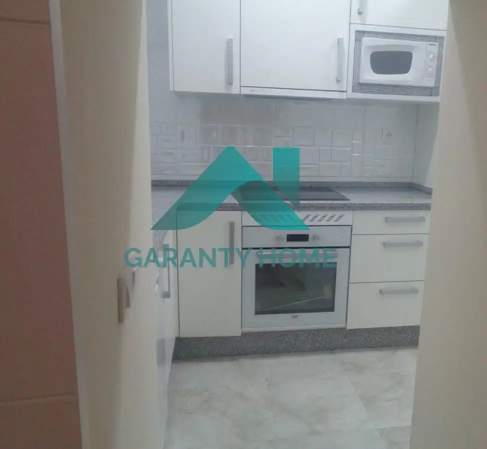 Cocina de Apartamento en venta en Cáceres con Aire acondicionado, Calefacción y Amueblado