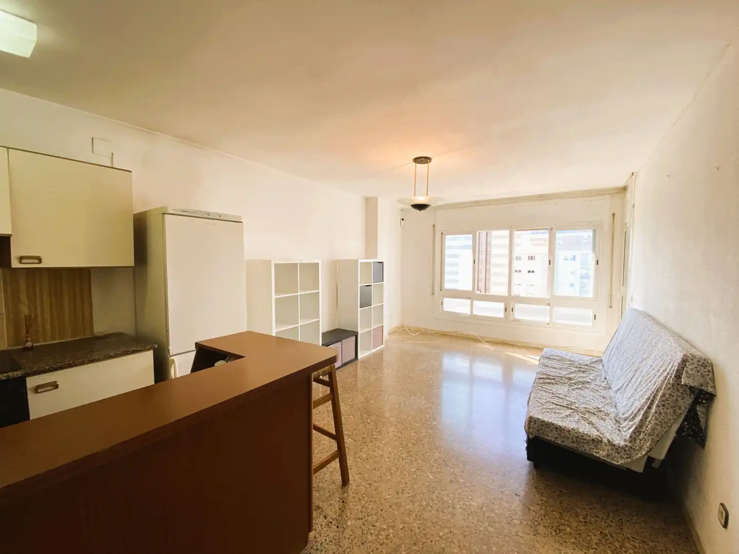 Habitación de Apartamento en venta en Calella con Balcón y Alarma