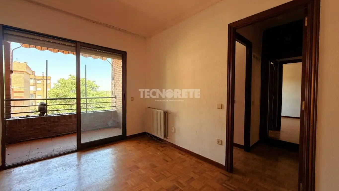 Habitación de Piso en venta en Guadalajara con Calefacción, Parquet y Terraza