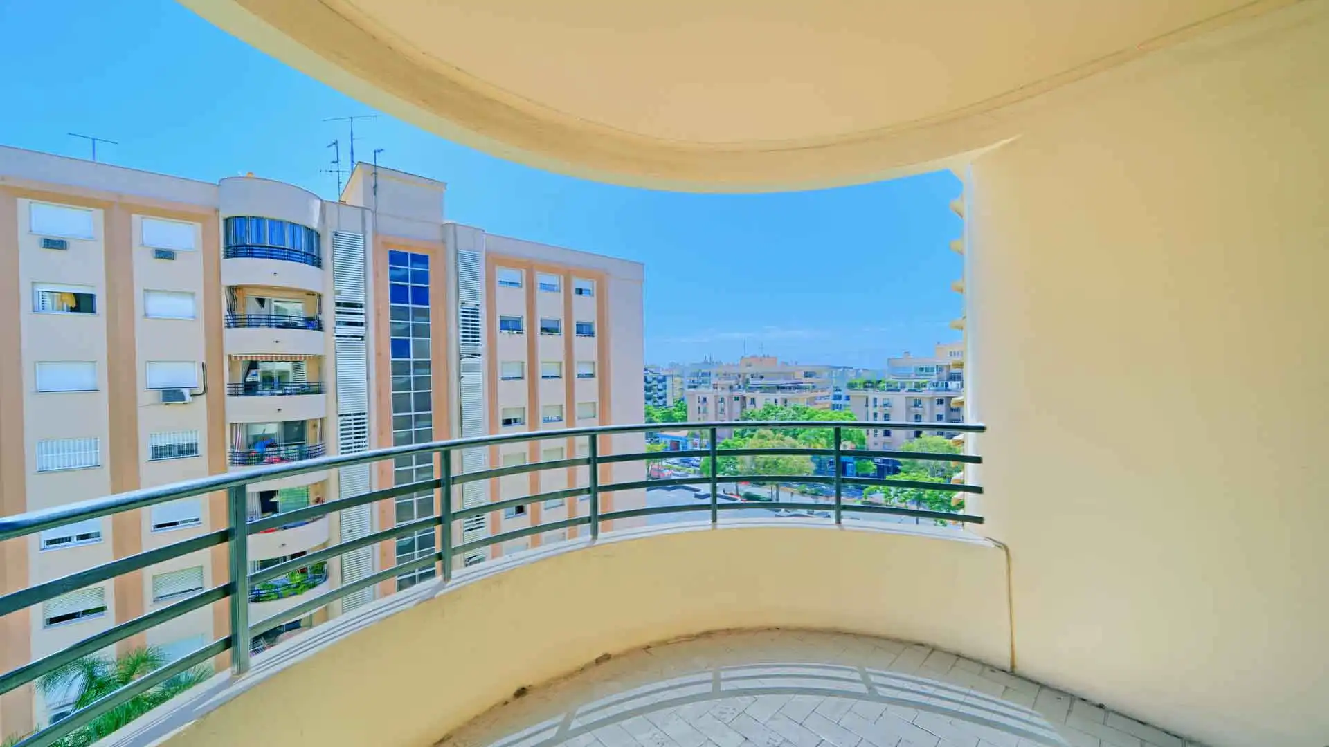 Terraza de Apartamento en venta en Marbella con Aire acondicionado, Terraza y Trastero