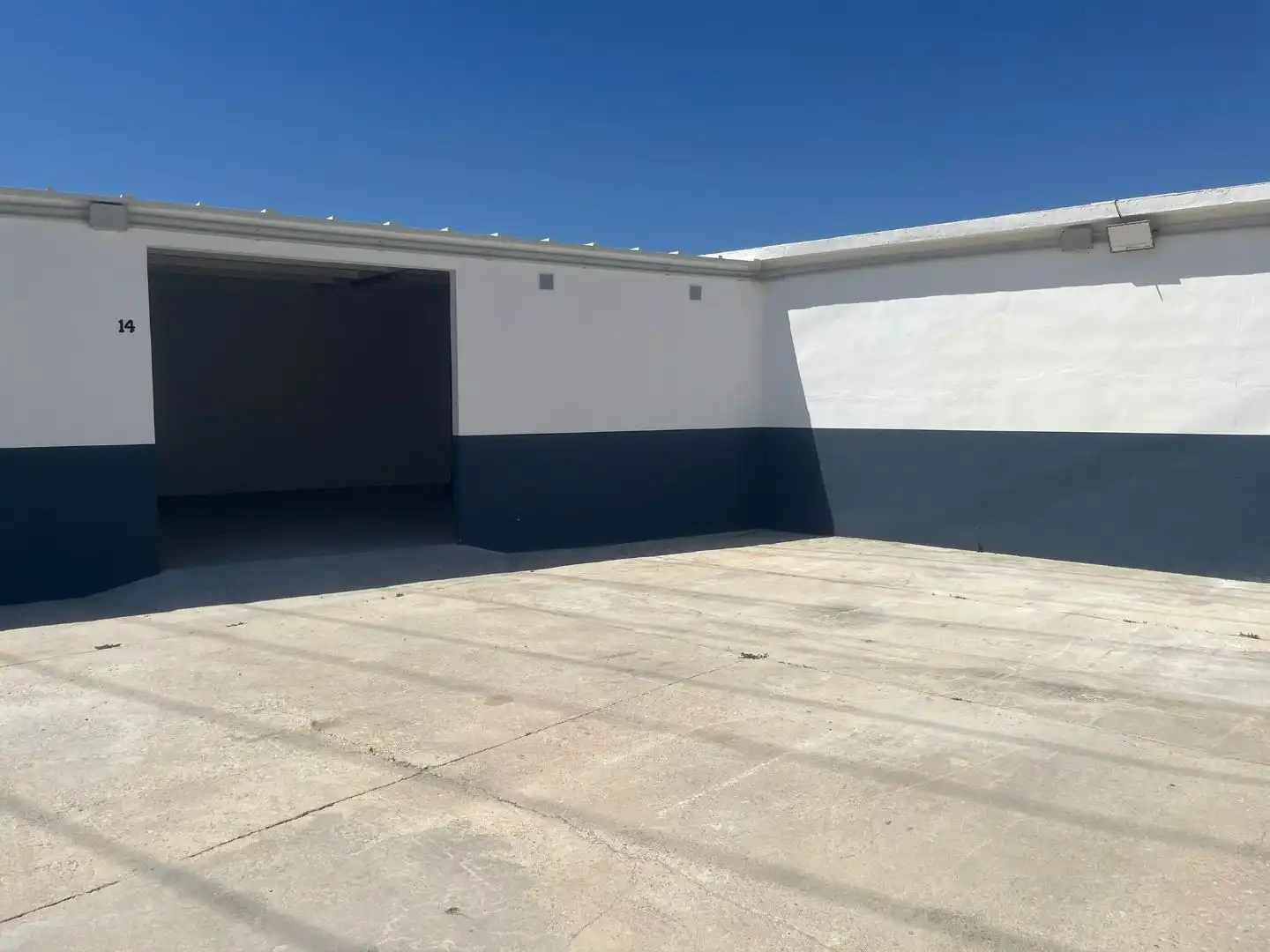 Aparcament de Traster de lloguer en Marbella amb Alarma
