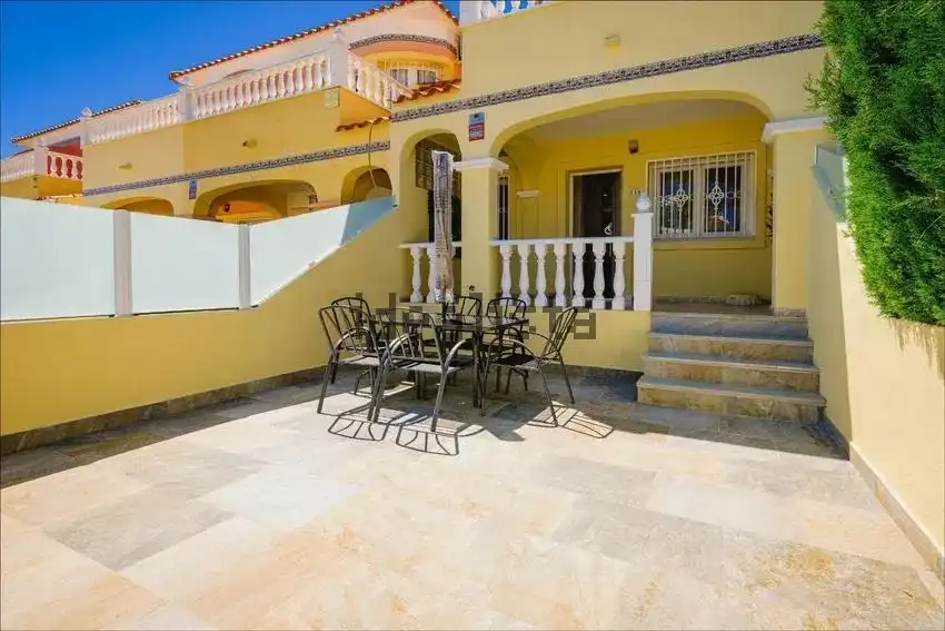 Duplex with terrace for sale in Calle Carolinas, imagen 3