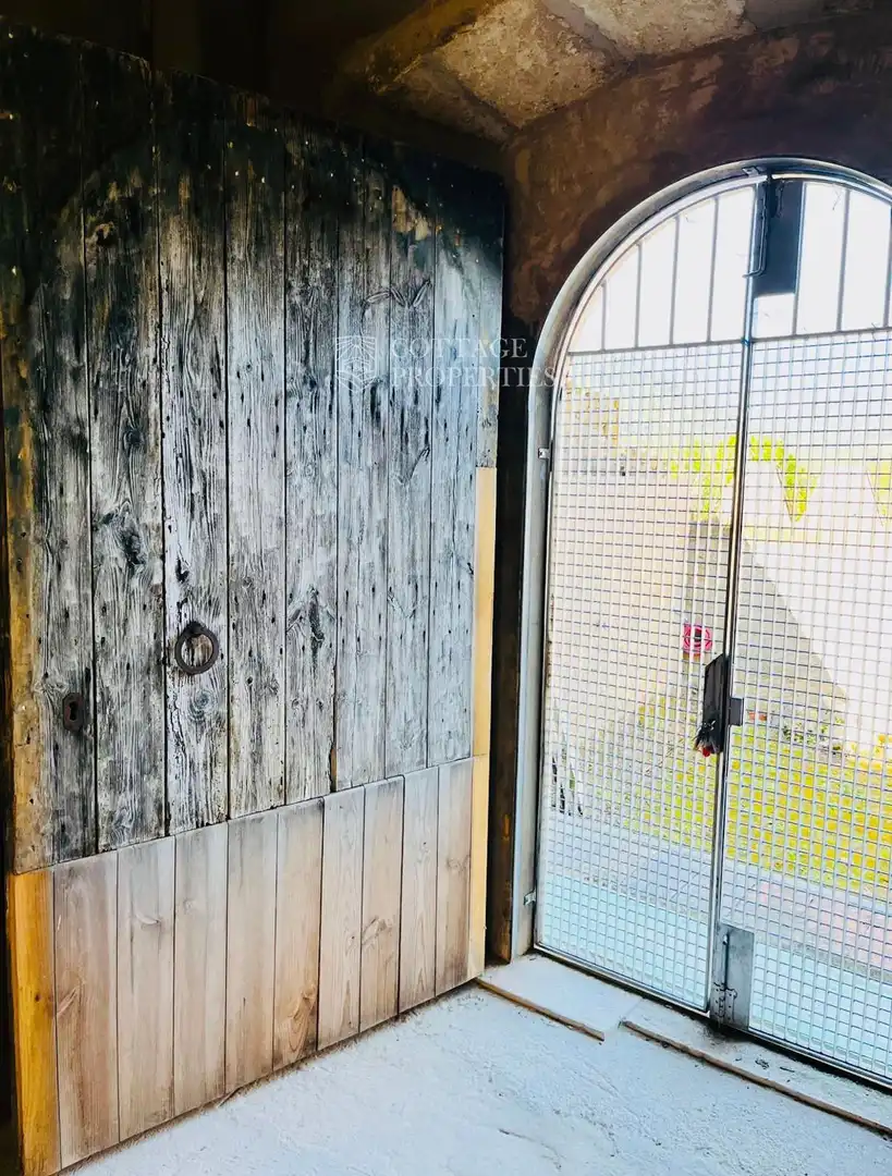 Vista exterior de Edificio en venta en Camós