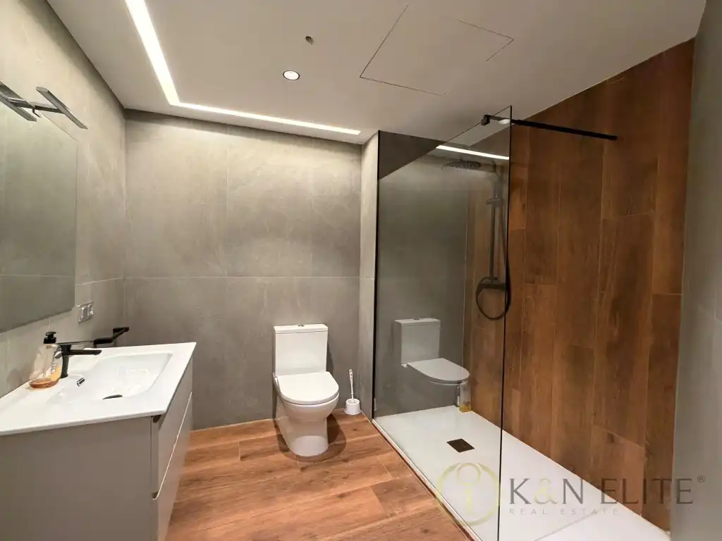 Baño de Planta baja en venta en Valencia