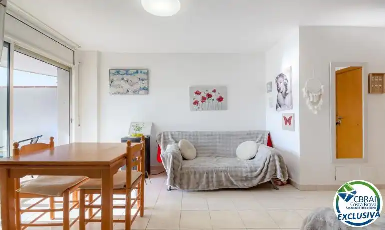 Sala d'estar de Pis en venda en Roses