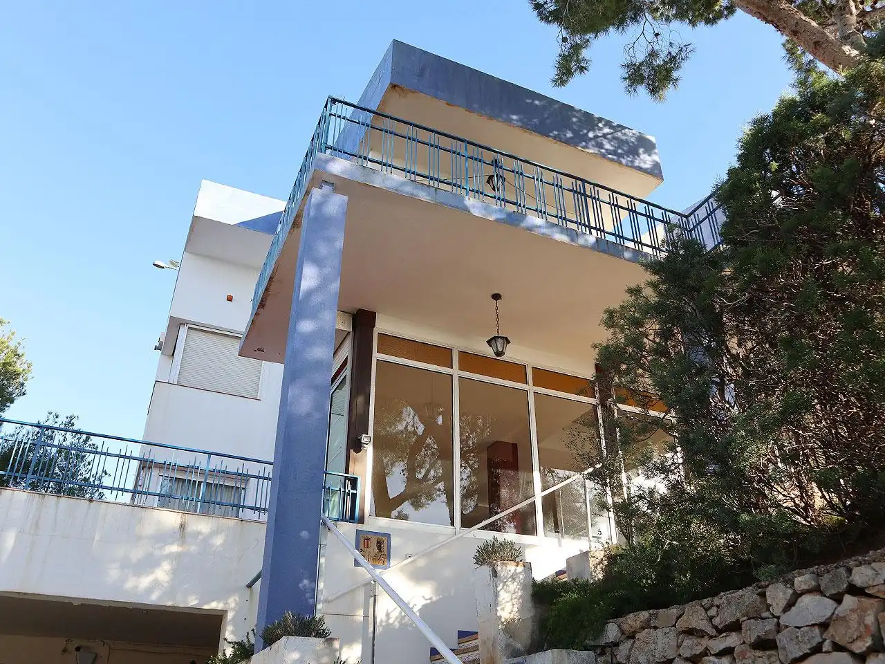 Vista exterior de Casa o xalet en venda en Alcanar amb Jardí privat, Terrassa i Piscina
