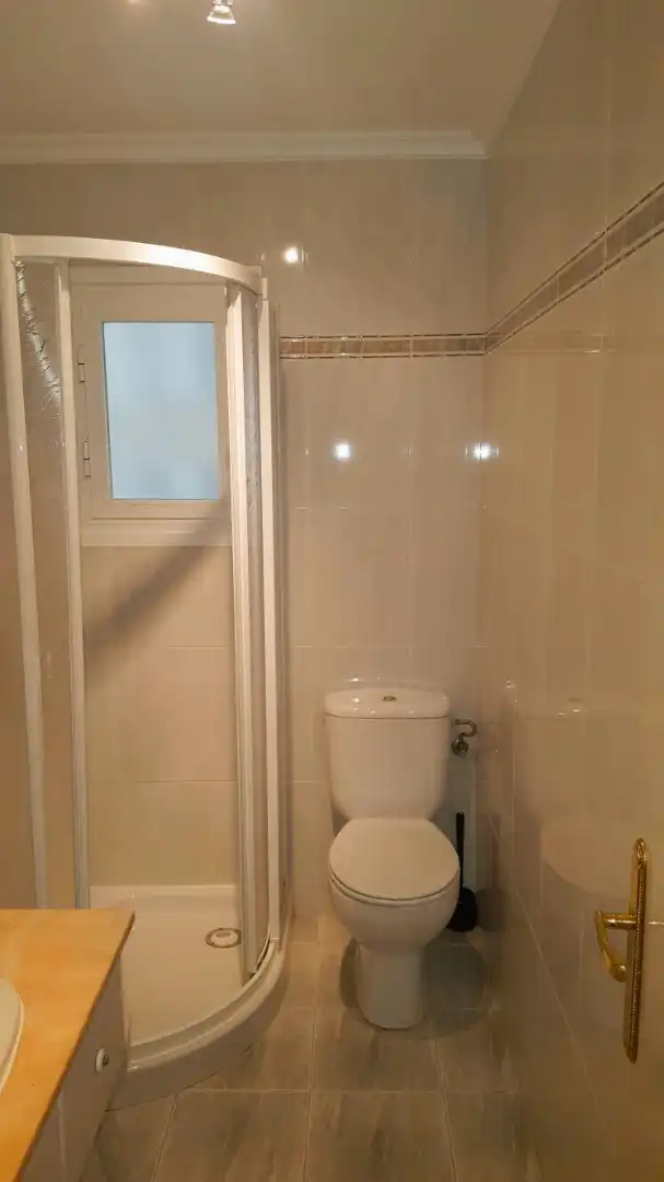 Bathroom of Flat for sale in Palencia  with Heating, Terrace and Oven