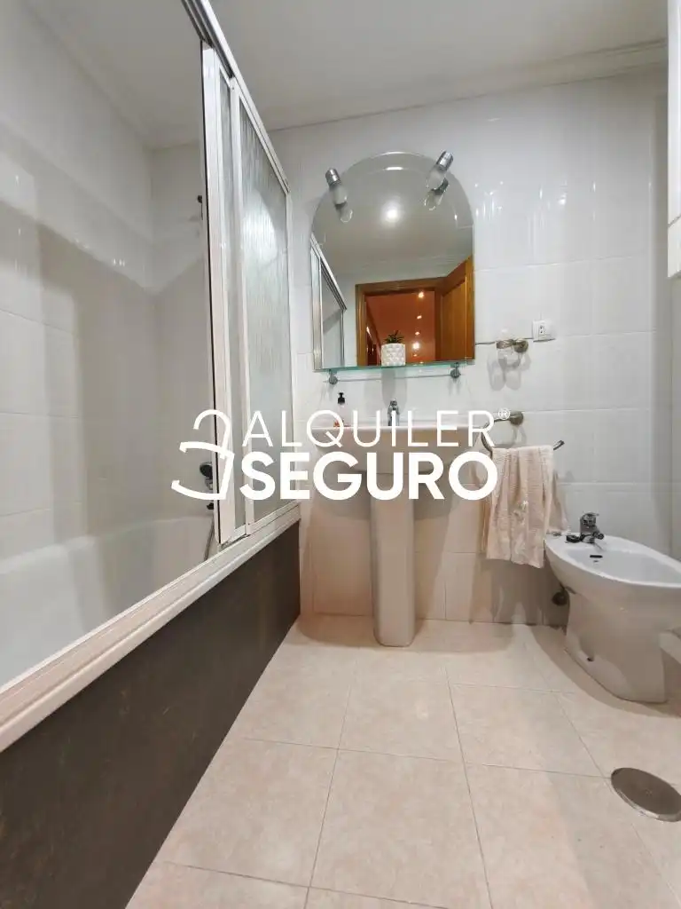 Piso de alquiler en Manuel Maciá Sempere, Altozano - Conde Lumiares
