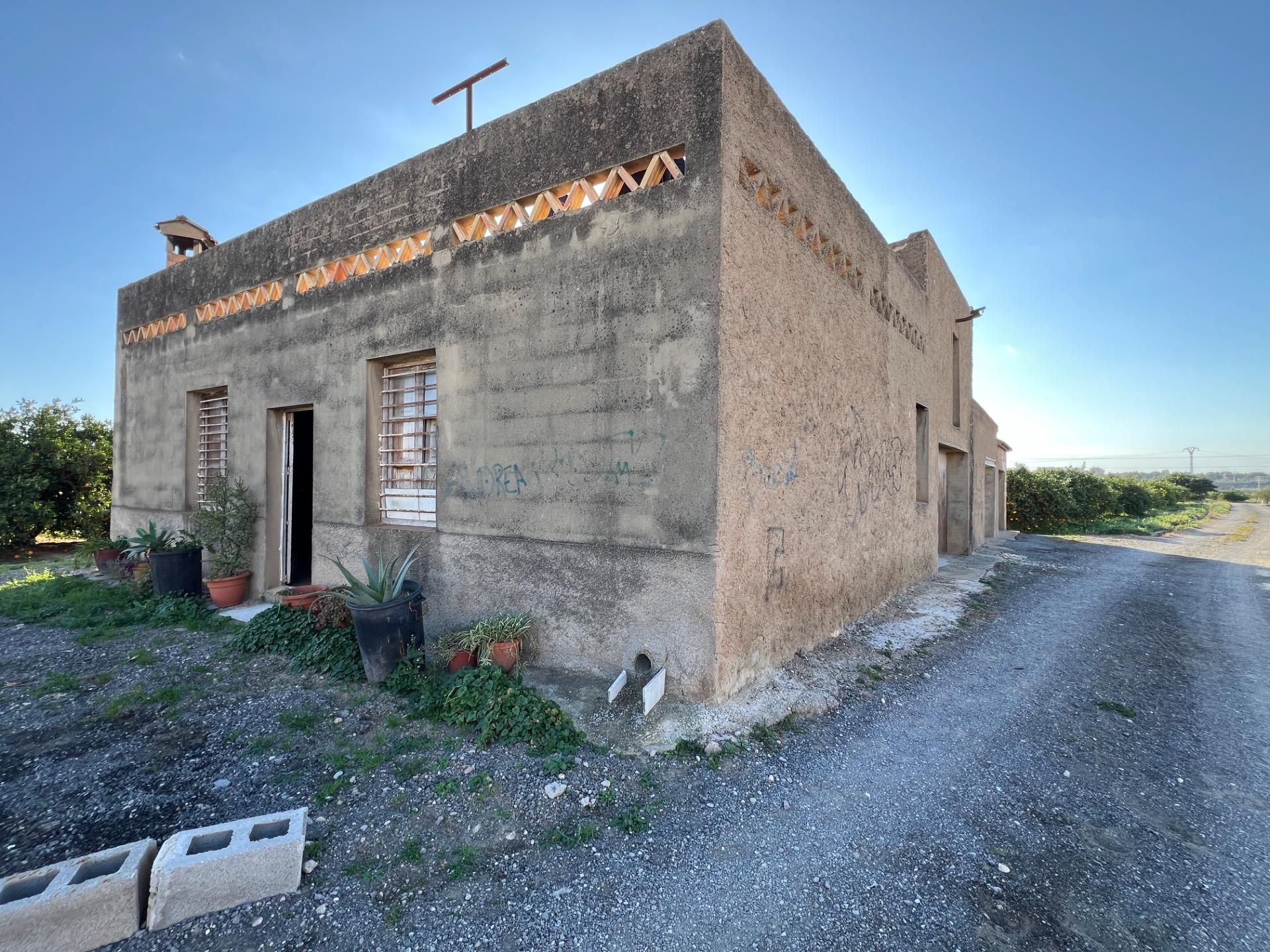 Exterior view of House or chalet for sale in Paterna  with Private garden and Storage room