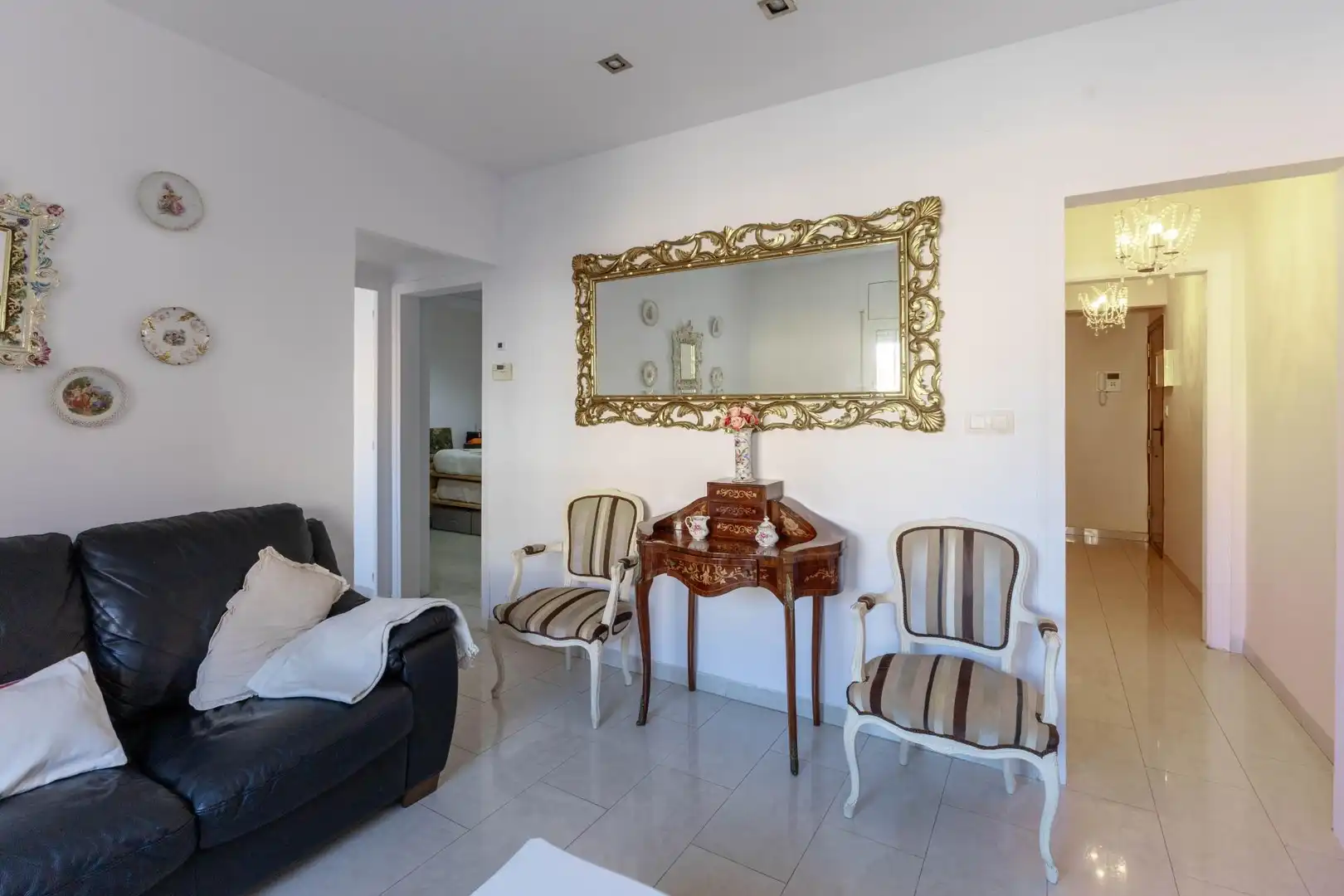 Sala d'estar de Pis en venda en Barcelona amb Calefacció i Moblat