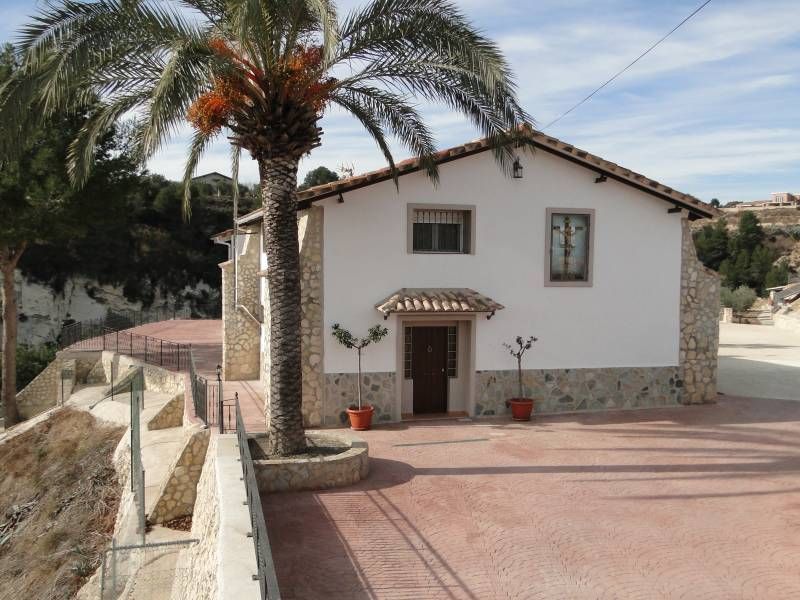 Vista exterior de Casa o xalet en venda en Ontinyent amb Aire condicionat, Calefacció i Piscina