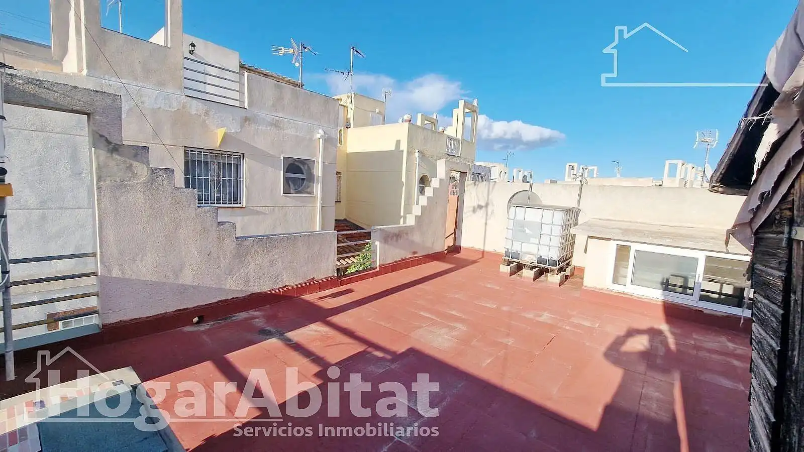 Piso en venta en Calle Águilas, Zona Carrefour - Urbanizaciones
