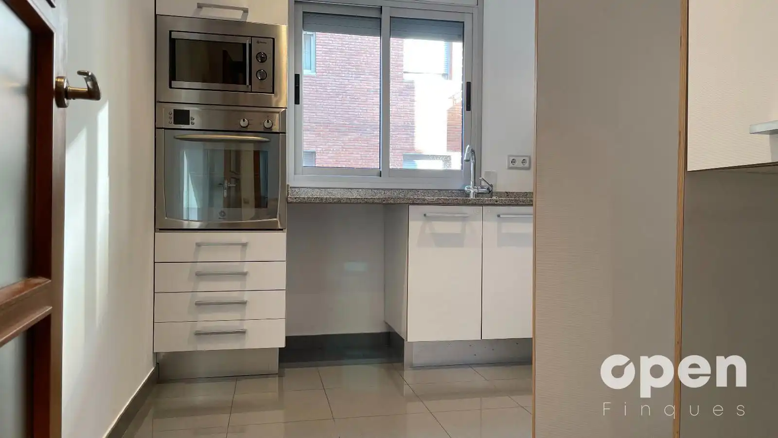 Cocina de Piso en venta en Terrassa con Aire acondicionado, Calefacción y Parquet