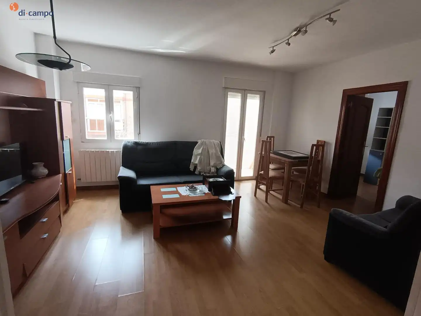 Sala d'estar de Pis en venda en Valladolid amb Calefacció, Terrassa i Moblat