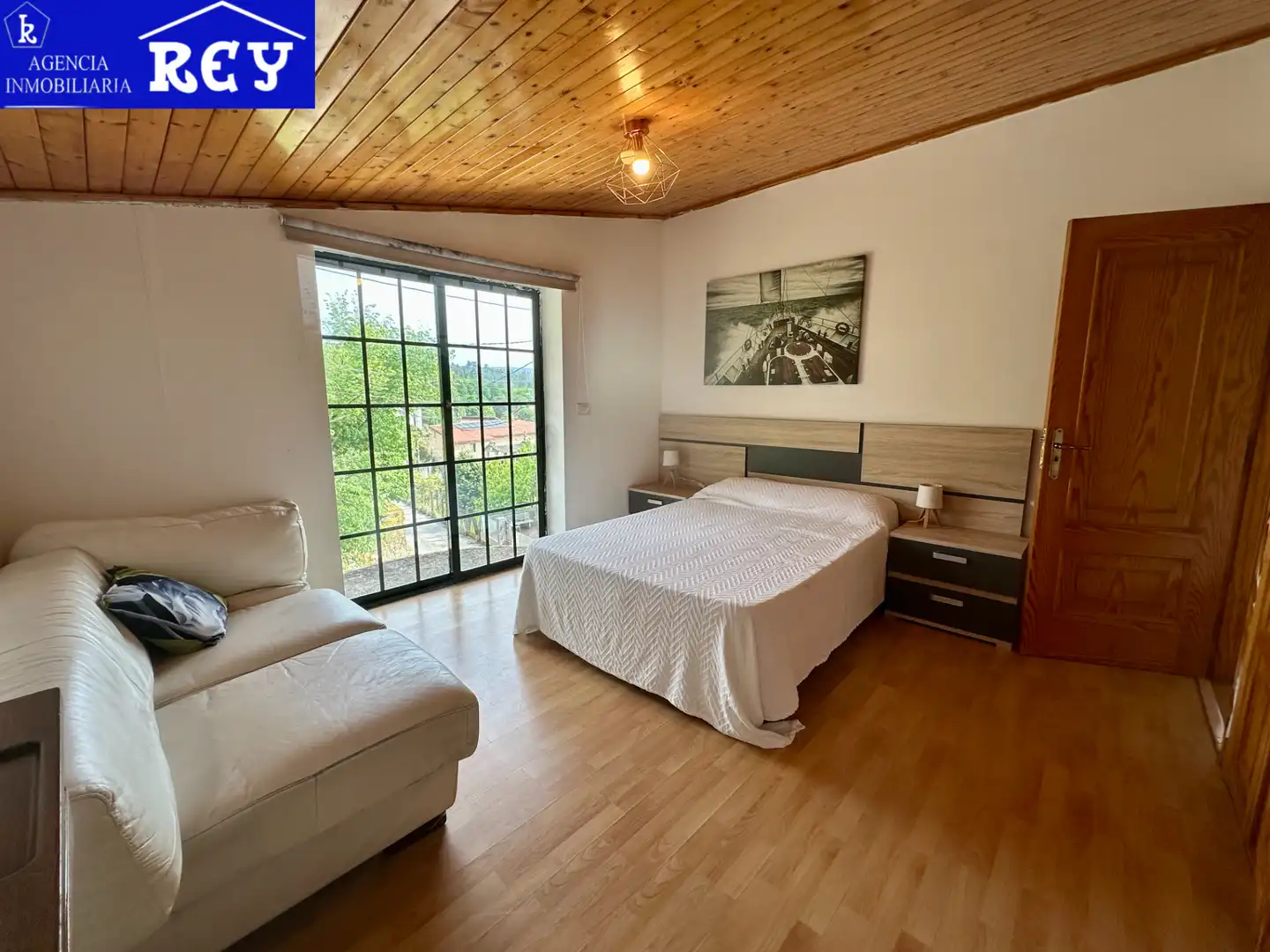 Dormitori de Casa o xalet en venda en Ames amb Calefacció, Jardí privat i Parquet