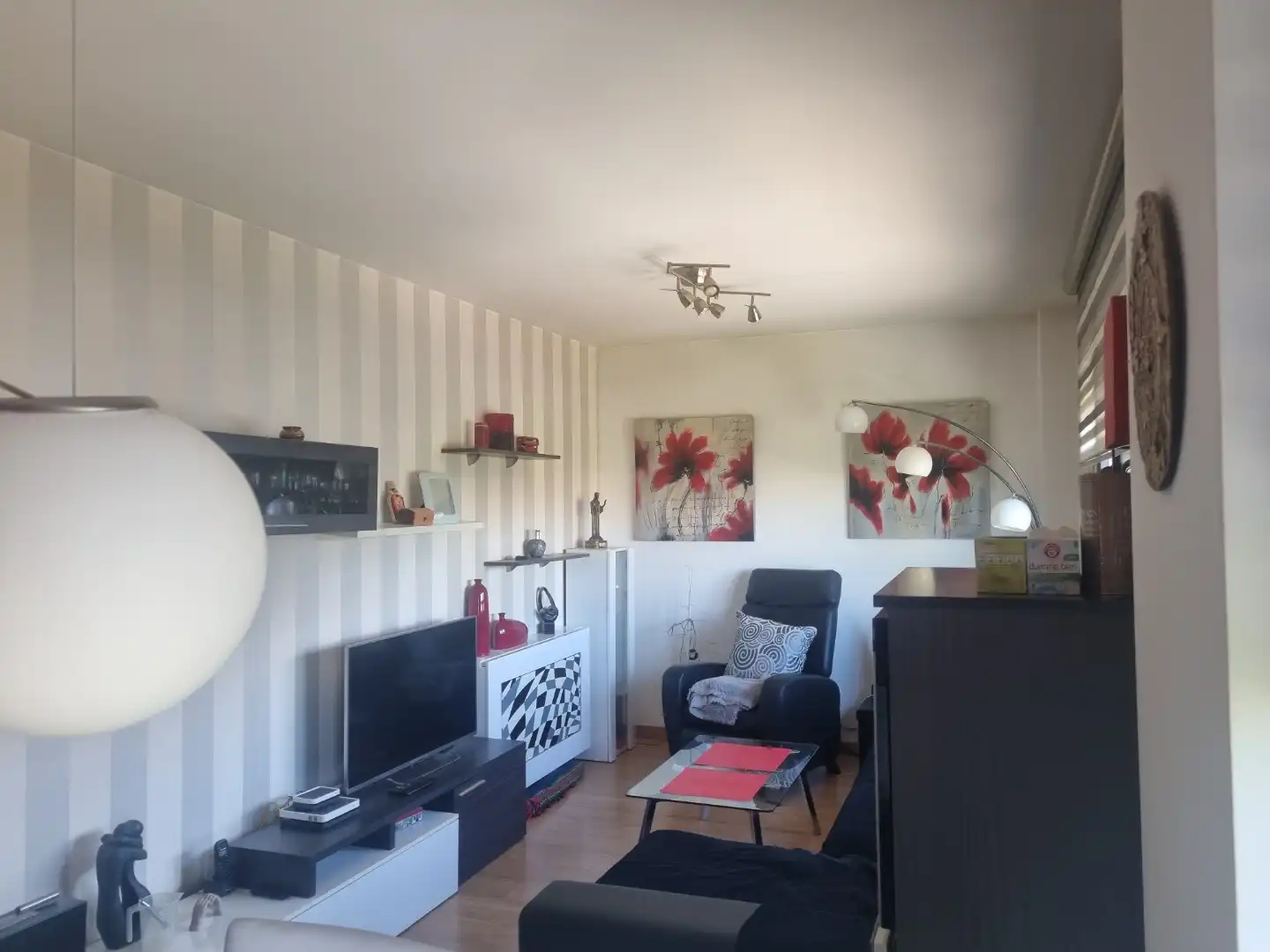 Sala de estar de Apartamento en venta en Burgos con Calefacción, Terraza y Trastero