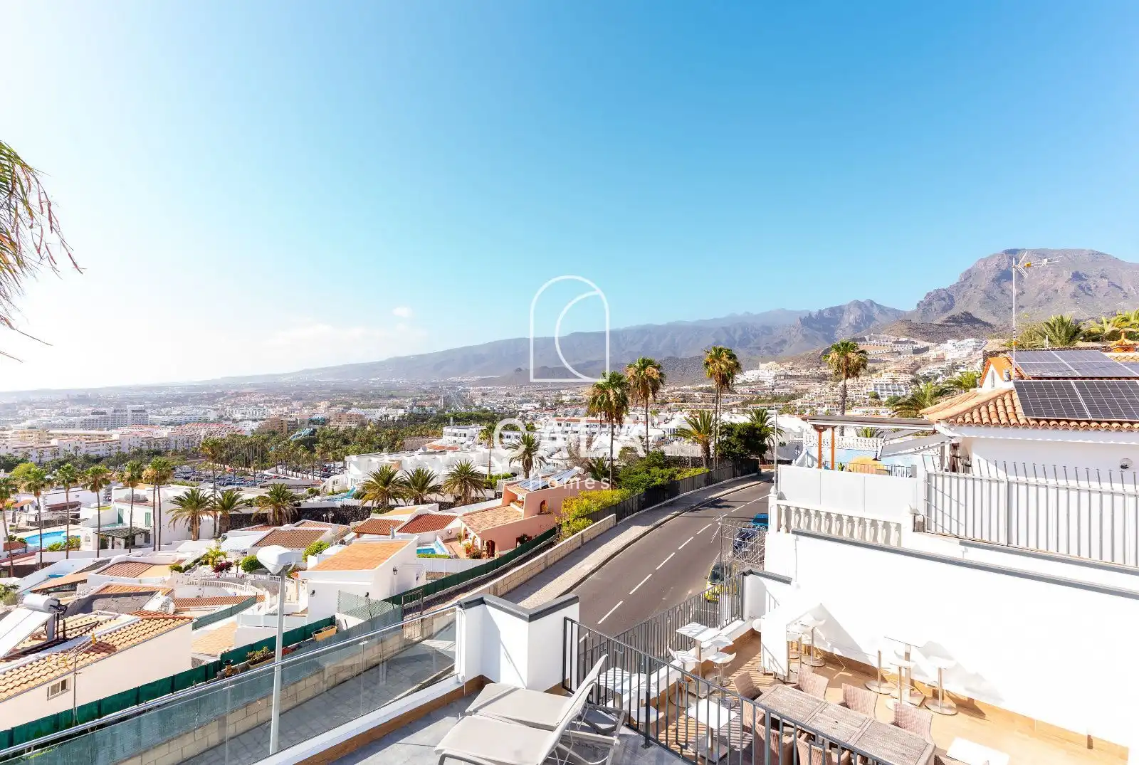 Vista exterior de Casa o chalet en venta en Adeje con Aire acondicionado, Calefacción y Terraza