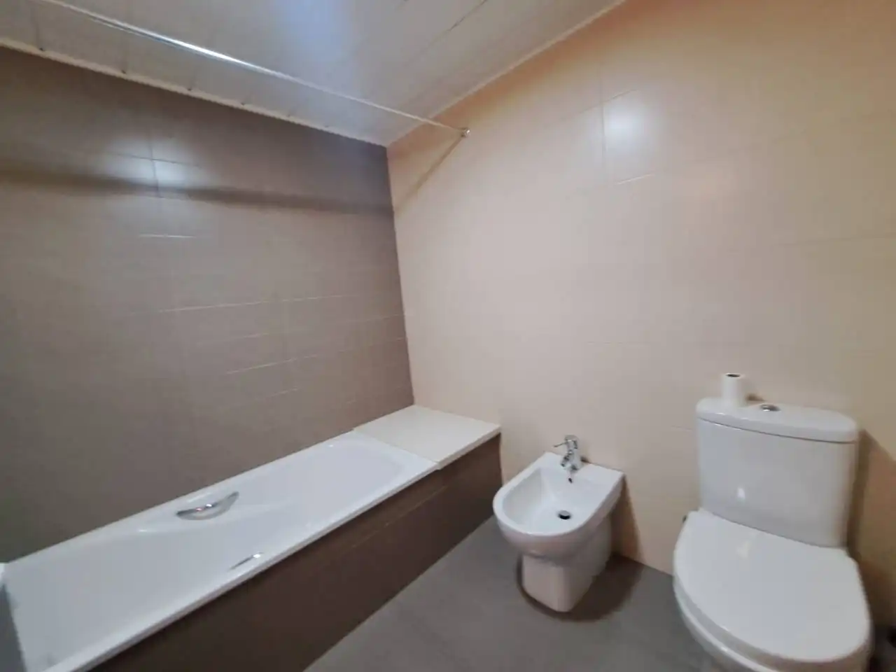Wohnung zur Miete in Plaza Bosch i Gimpera, 9, Centre