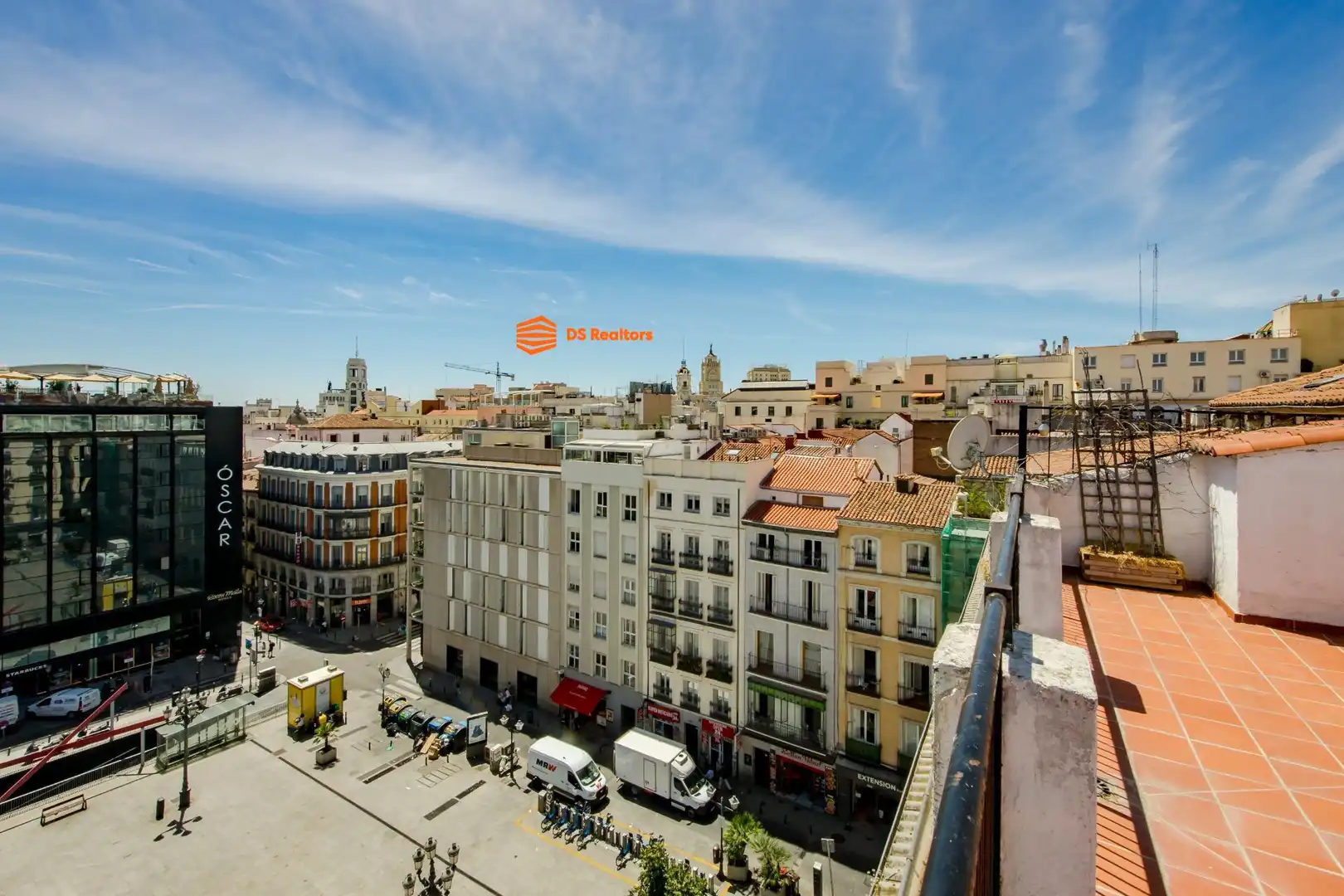 Außenansicht von Dachboden zur Miete in Madrid mit Heizung, Terrasse und Möbliert