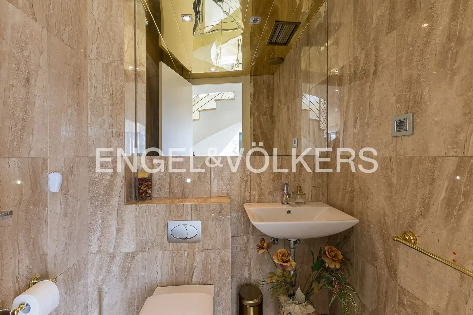 Bathroom of Houses for rent in Sitges  with Air Conditioner, Heating and Private garden